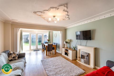 3 bedroom semi-detached house for sale, St. Giles Gate, Doncaster