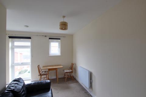 Studio to rent, BILLYS COPSE   HAVANT   FURNISHED