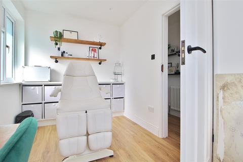 4 bedroom bungalow for sale, Parham Road, Findon Valley, Worthing, West Sussex, BN14