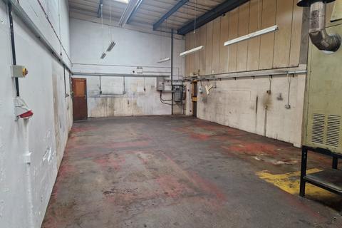 Industrial unit to rent, Unit 14 & 15 Limberline Spur, Hilsea Industrial Estate, Portsmouth, PO3 5JW