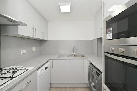 2 bedroom apartment for sale, Perry Court, Isle of Dogs, E14