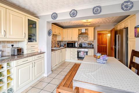 3 bedroom detached house for sale, 5 Castlecroft Gardens, Bridgnorth