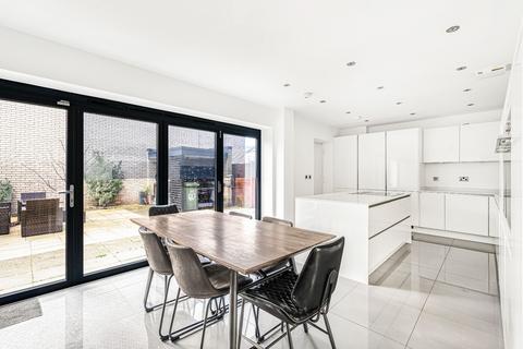 5 bedroom end of terrace house for sale, Trumpington, Cambridge CB2