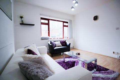 2 bedroom flat to rent, Wentworth Dwellings, 3 New Goulston Street, London, E1