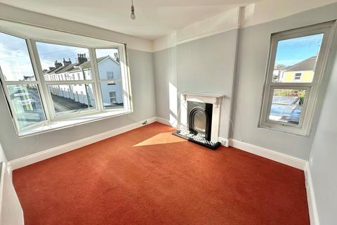 2 bedroom apartment to rent, Warbro Road, Torquay, TQ1