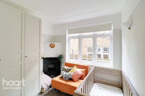120 Church Hill Road, Barnet, EN4 8XB