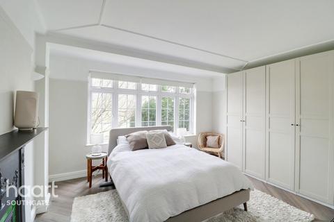 120 Church Hill Road, Barnet, EN4 8XB