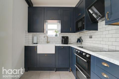 120 Church Hill Road, Barnet, EN4 8XB
