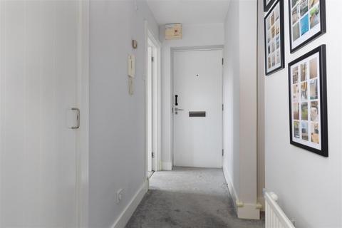 2 bedroom apartment for sale, The Moorings, Leamington Spa CV31