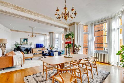 2 bedroom apartment for sale, Kensington Court, Floor 3 Palace Place, London, W8