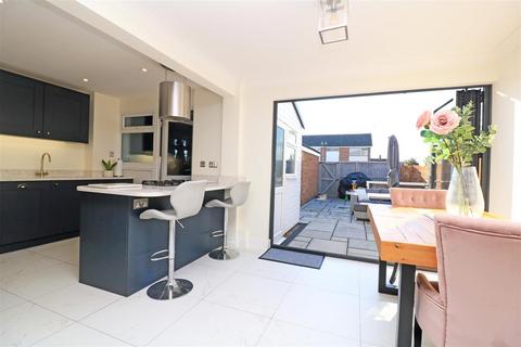 3 bedroom end of terrace house for sale, Arthy Close, Hatfield Peverel, Chelmsford