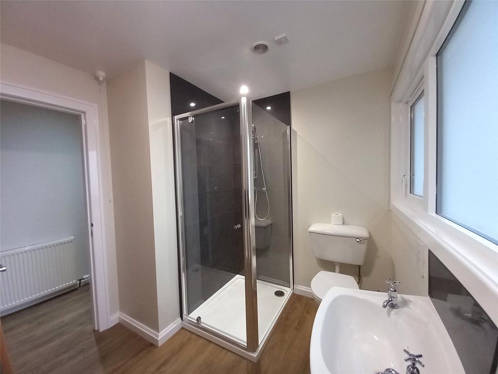 Family Shower Room