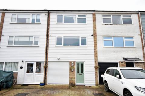 4 bedroom townhouse for sale, Broadsands Drive, Gomer, Gosport