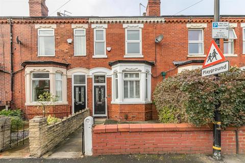 3 bedroom terraced house to rent, Meadows Road, Sale