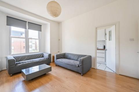 2 bedroom flat to rent, Maidstone Road, N11, Bounds Green, London, N11