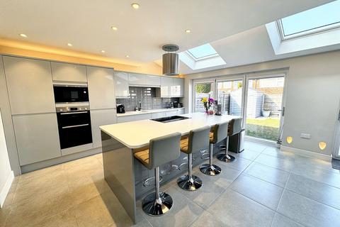 12 Alexander Drive, Bury, BL9 8PF