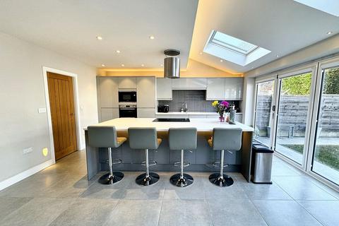 12 Alexander Drive, Bury, BL9 8PF