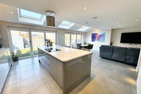 12 Alexander Drive, Bury, BL9 8PF