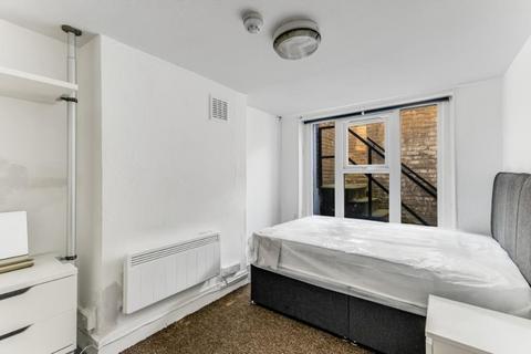 Studio to rent, Crowndale Road, Camden NW1