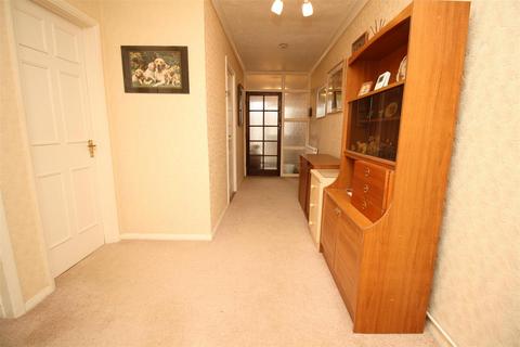 2 bedroom detached bungalow for sale, Lime Grove, Woburn Sands, Milton Keynes