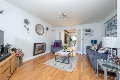10 Snowford Close, Shirley, Solihull, B90 1DA