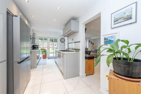 10 Snowford Close, Shirley, Solihull, B90 1DA