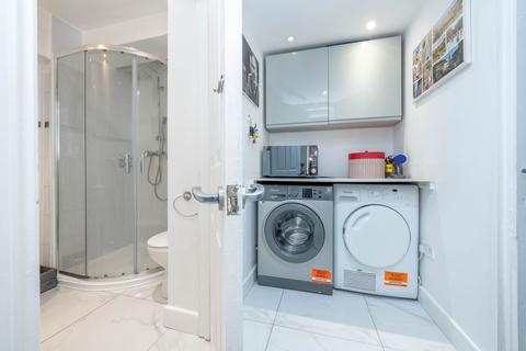 10 Snowford Close, Shirley, Solihull, B90 1DA