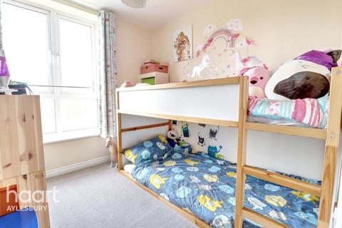 2 bedroom flat for sale, Nicholas Charles Crescent, Aylesbury
