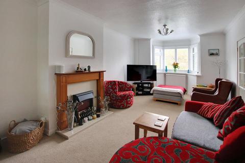 3 bedroom semi-detached house for sale, Greenway Gardens, Shirley