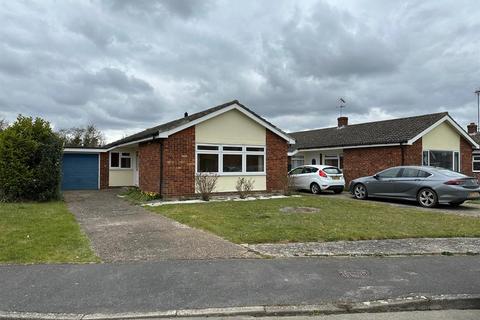 3 bedroom detached bungalow for sale, Mayfield Way, Stowmarket IP14