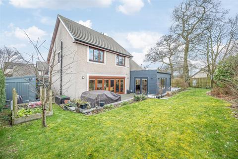 4 bedroom detached house for sale, 3 Mavisbank, Kinross