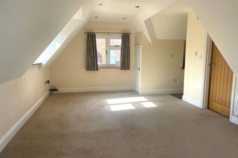 1 bedroom apartment to rent, High Street, Staplehurst