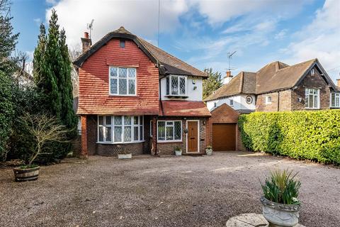 4 bedroom detached house for sale, Higher Green, Epsom