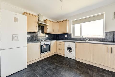 2 bedroom flat for sale, Sheldon Court, Bath Road, Worthing, West Sussex, BN11