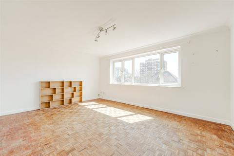 2 bedroom flat for sale, Sheldon Court, Bath Road, Worthing, West Sussex, BN11