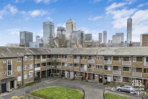 3 bedroom flat for sale, East India Dock Road, Poplar