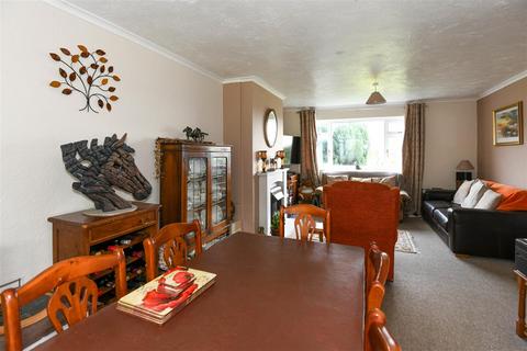 29 Chilmark Road, Trowbridge, BA14 9DD