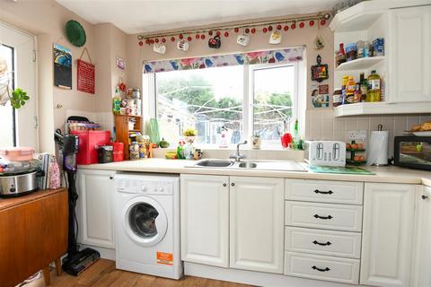 29 Chilmark Road, Trowbridge, BA14 9DD