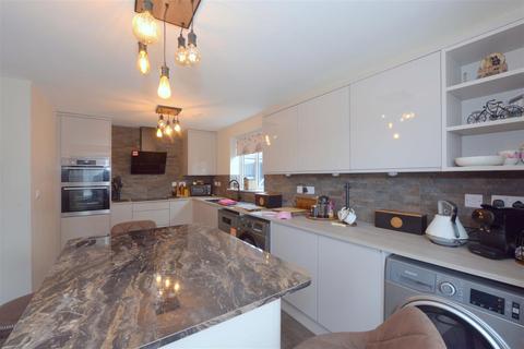 undefined, Woodvine Road, Shrewsbury