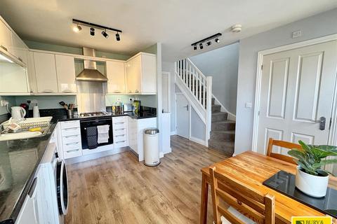 3 bedroom semi-detached house for sale, Solomons Court., Buxton