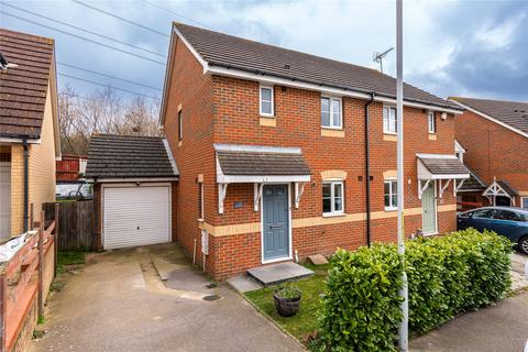 3 bedroom semi-detached house to rent, Recreation Way, Sittingbourne, Kent, ME10