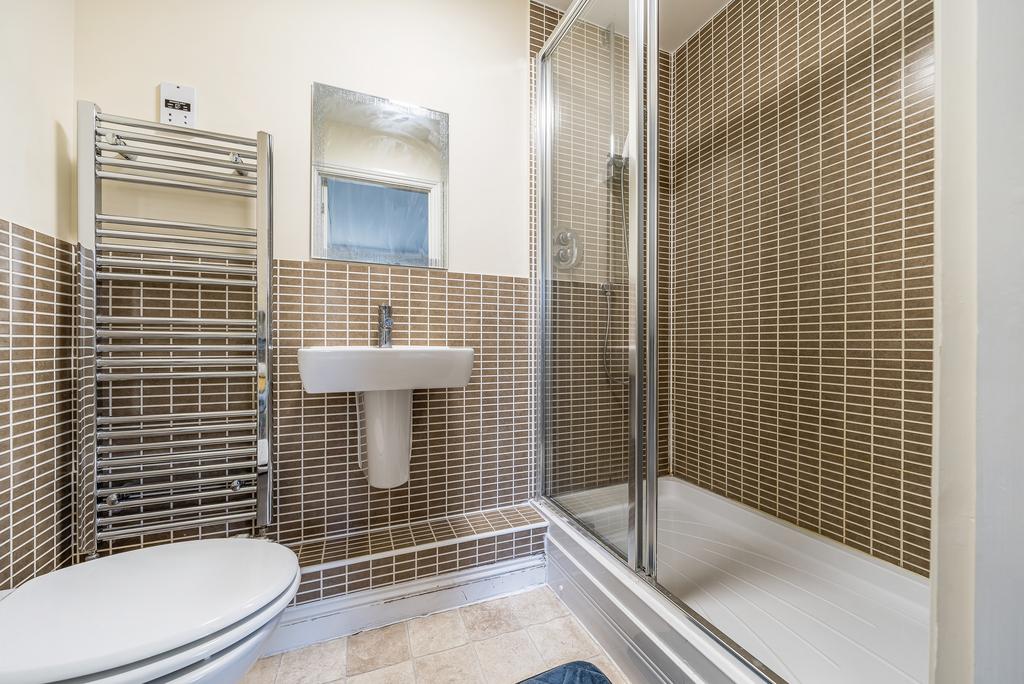 Ensuite Shower Room