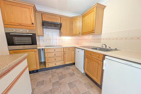 1 bedroom flat for sale, Ash Grove, Cambridge CB25