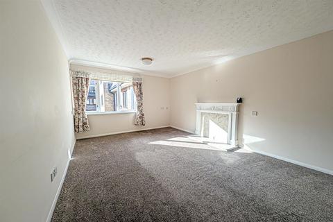 1 bedroom flat for sale, Ash Grove, Cambridge CB25