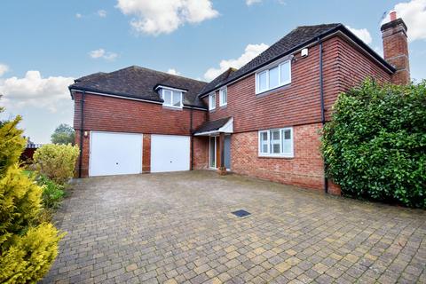 5 bedroom detached house to rent, Canterbury Road, Ashford TN25