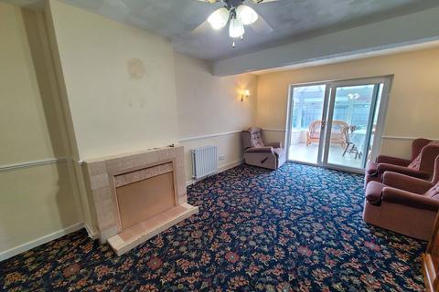 2 bedroom detached bungalow for sale, Water Lane, Totton, Southampton, SO40 3GT