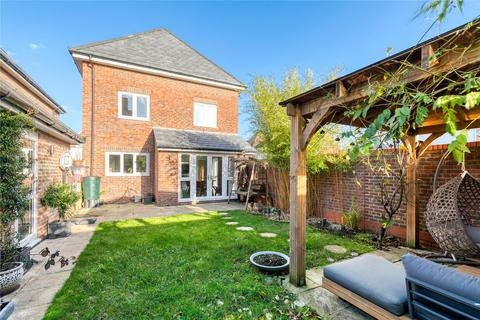 Archer Grove, Arborfield Green, Reading, Berkshire, RG2