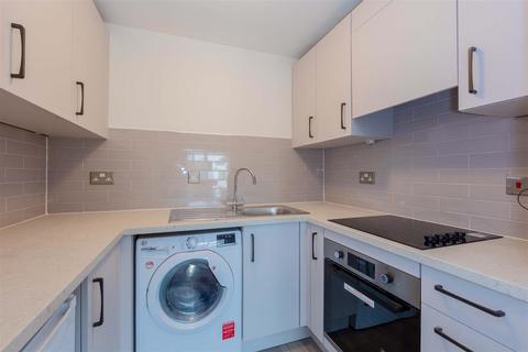 1 bedroom apartment for sale, Lassell Gardens, Maidenhead