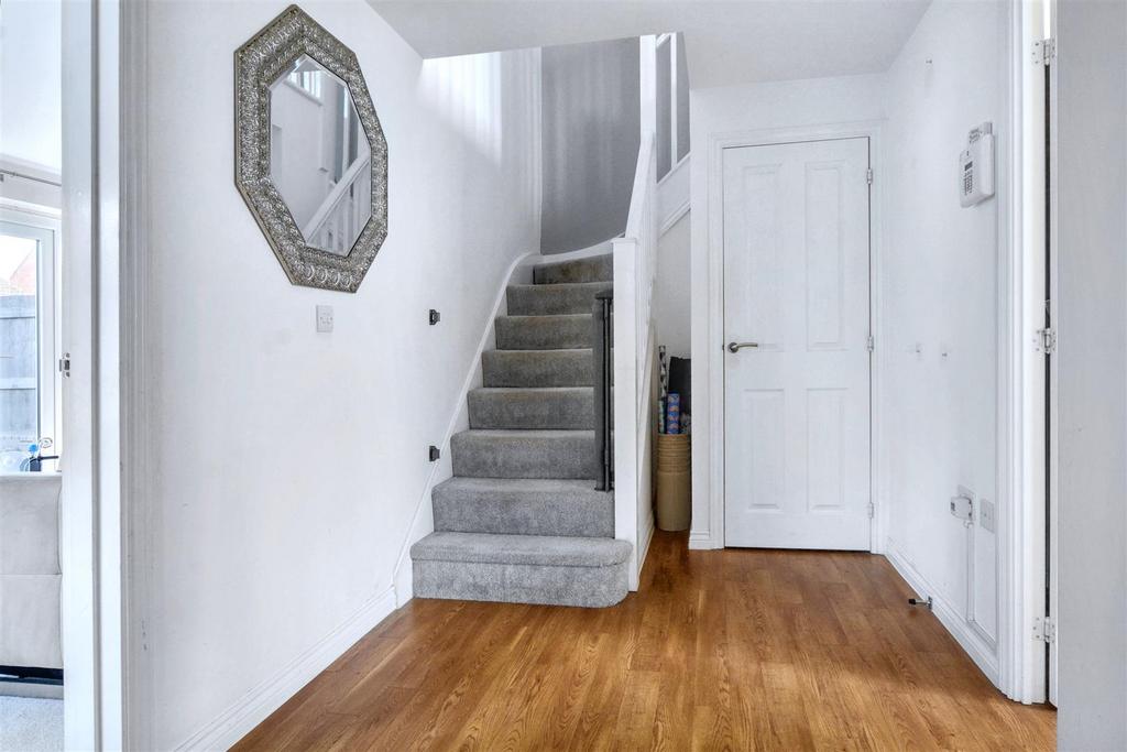 Entrance Hall 1.jpeg