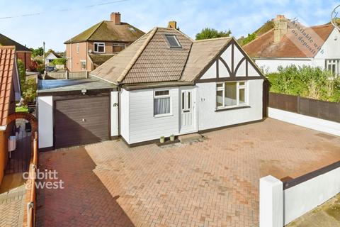 3 bedroom detached bungalow to rent, Vernon Avenue Brighton BN2